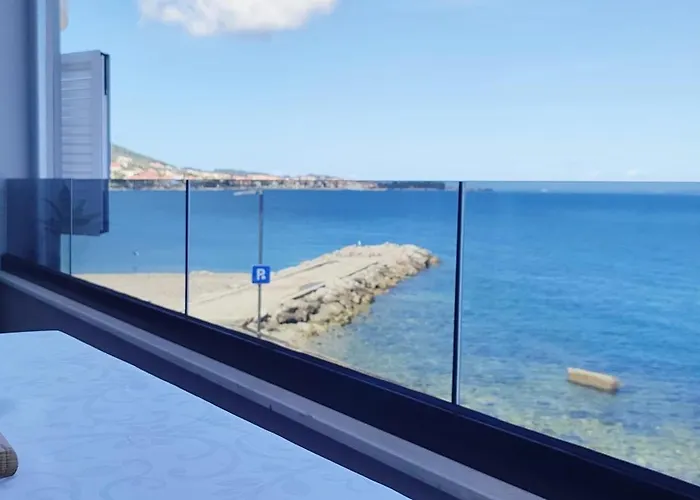 Дом отдыха Peter's Beachside Retreat Кали