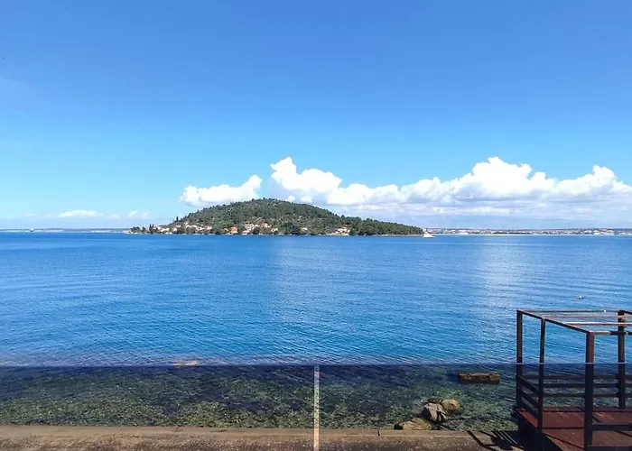 Дом отдыха Peter's Beachside Retreat Кали