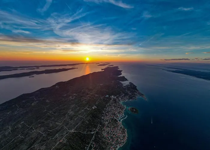 Peter's Beachside Retreat *